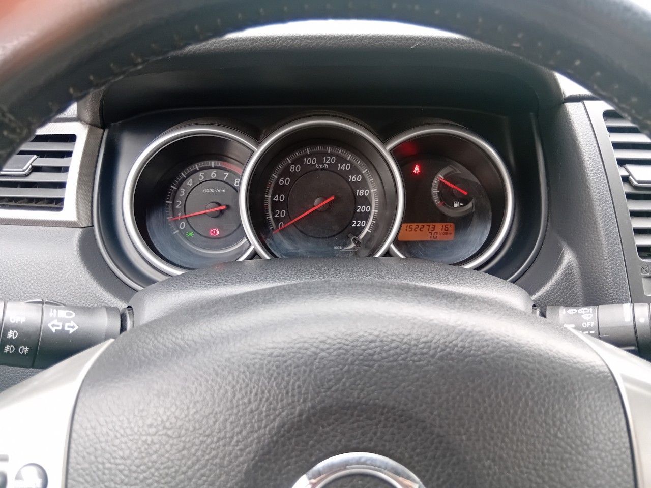 Nissan Tiida Usado en Mendoza, deRuedas