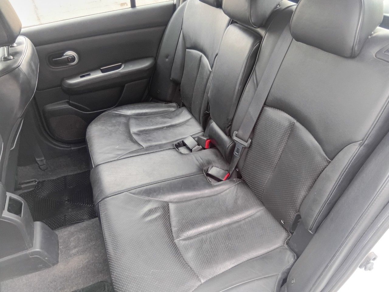 Nissan Tiida Usado en Mendoza, deRuedas