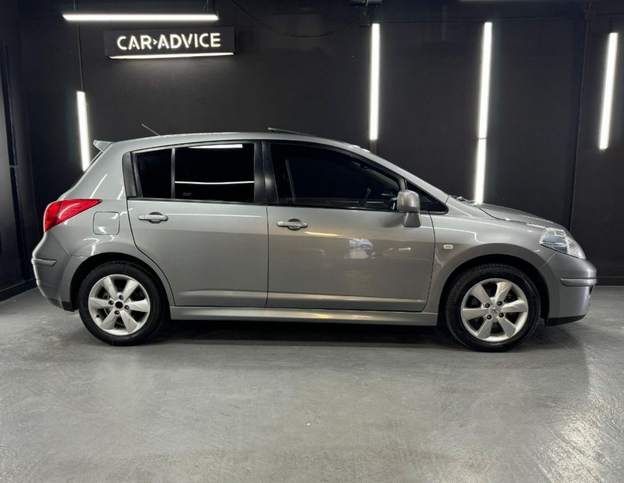 Nissan Tiida Usado en Córdoba, deRuedas