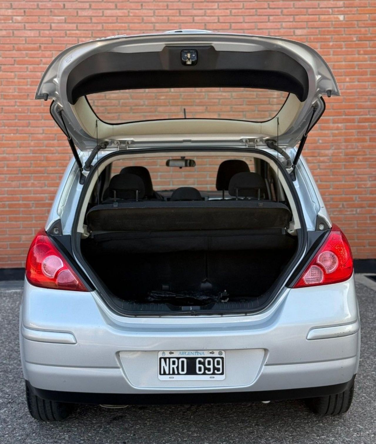 Nissan Tiida Usado en Córdoba, deRuedas