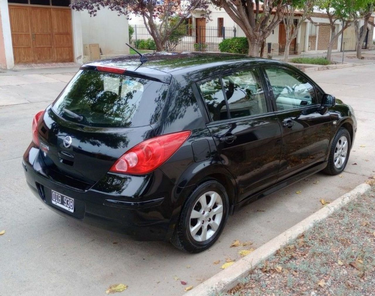 Nissan Tiida Usado en Mendoza, deRuedas