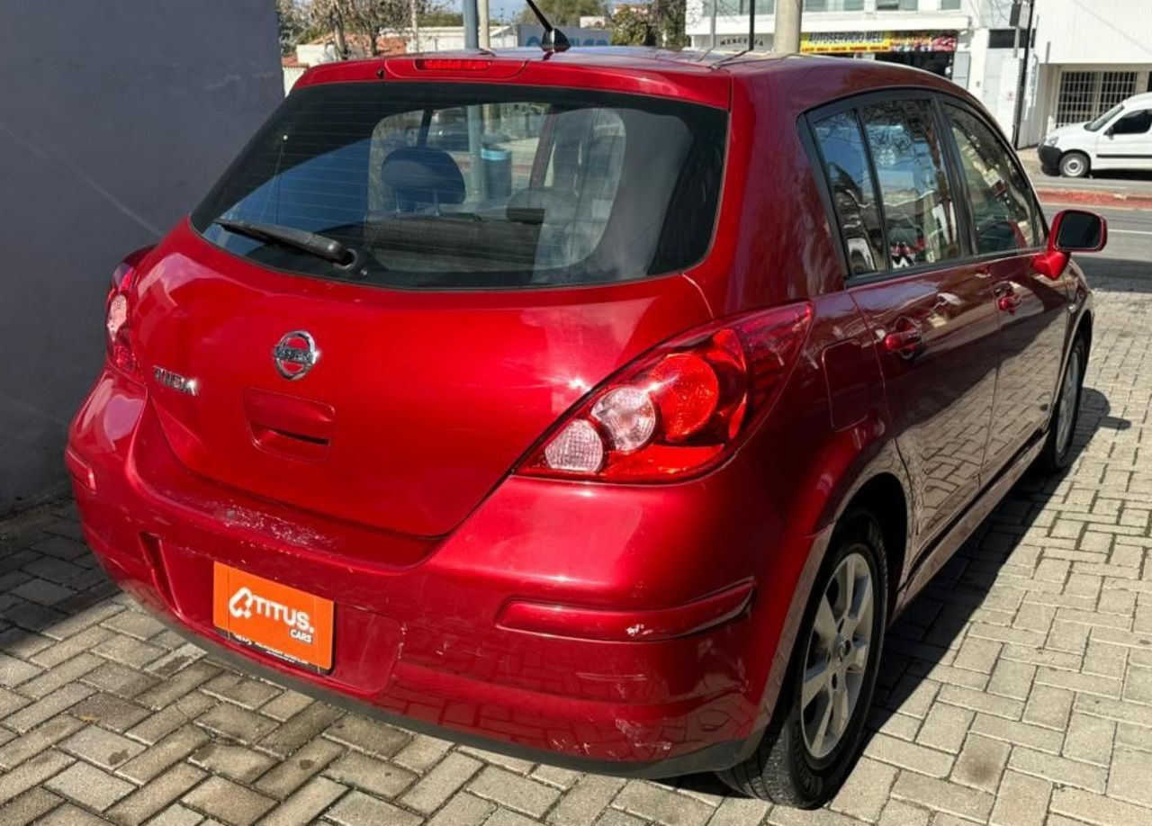 Nissan Tiida Usado Financiado en Córdoba, deRuedas
