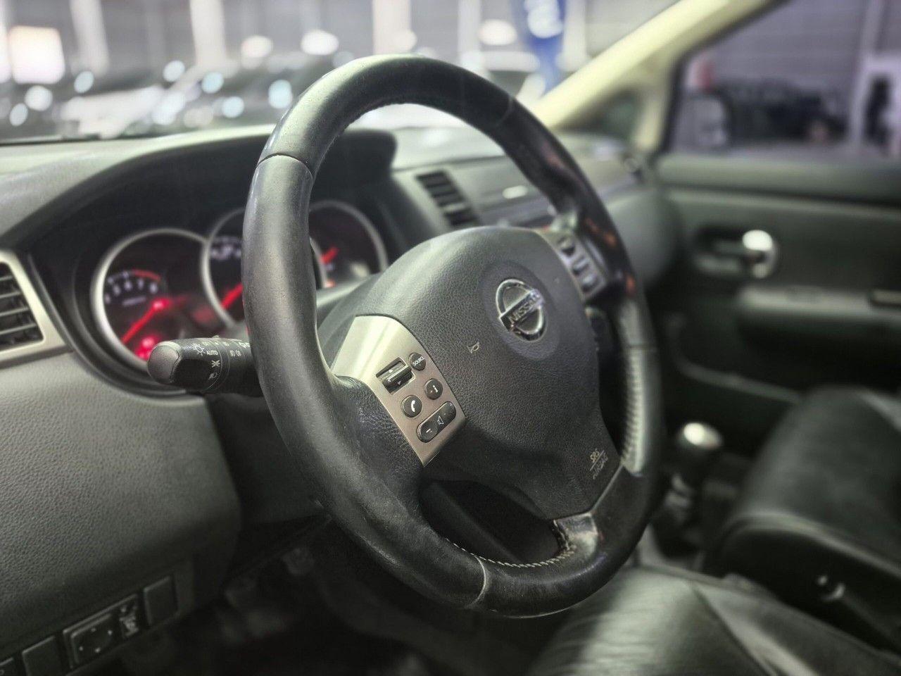 Nissan Tiida Usado Financiado en Córdoba, deRuedas