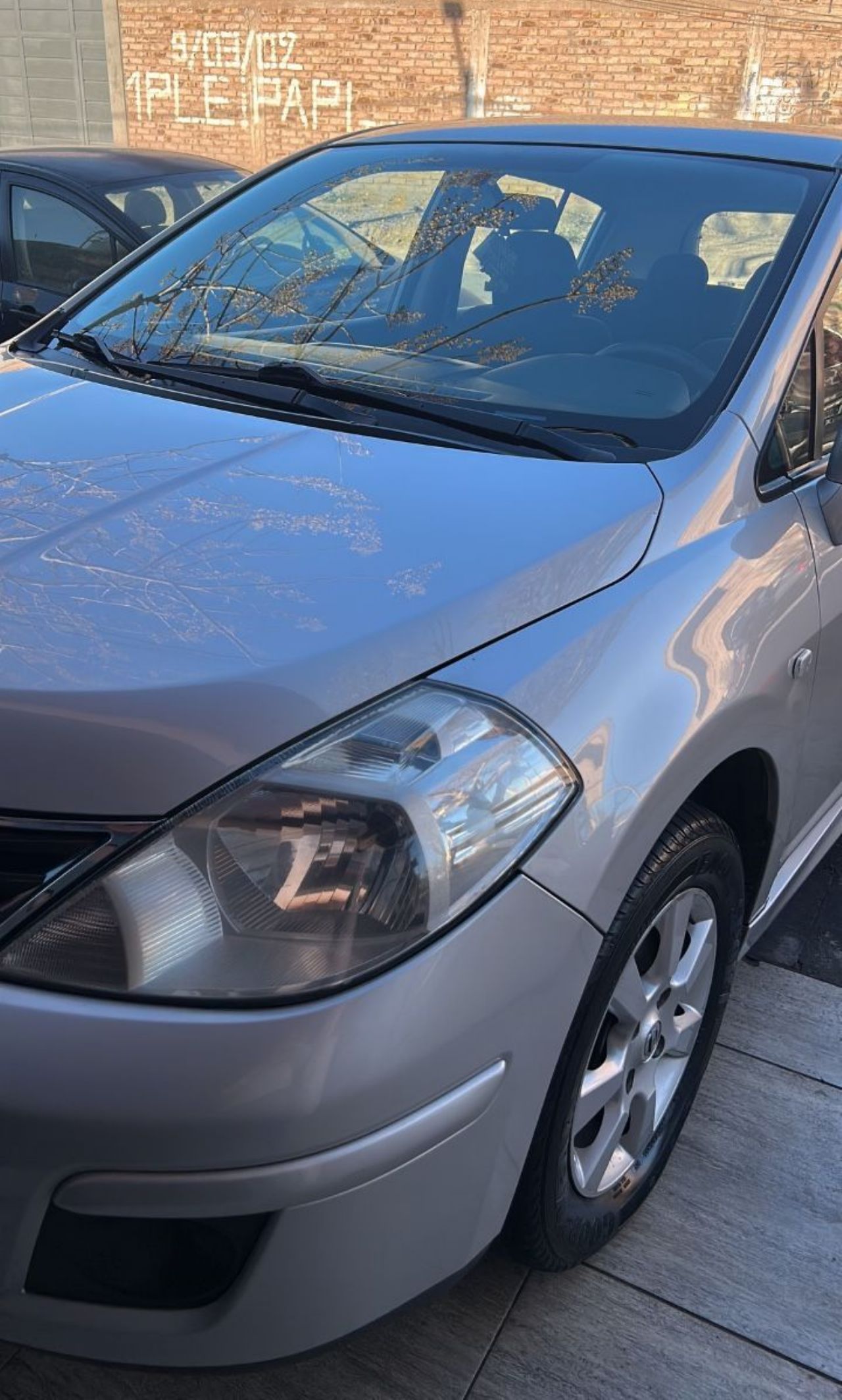 Nissan Tiida Usado en Mendoza, deRuedas