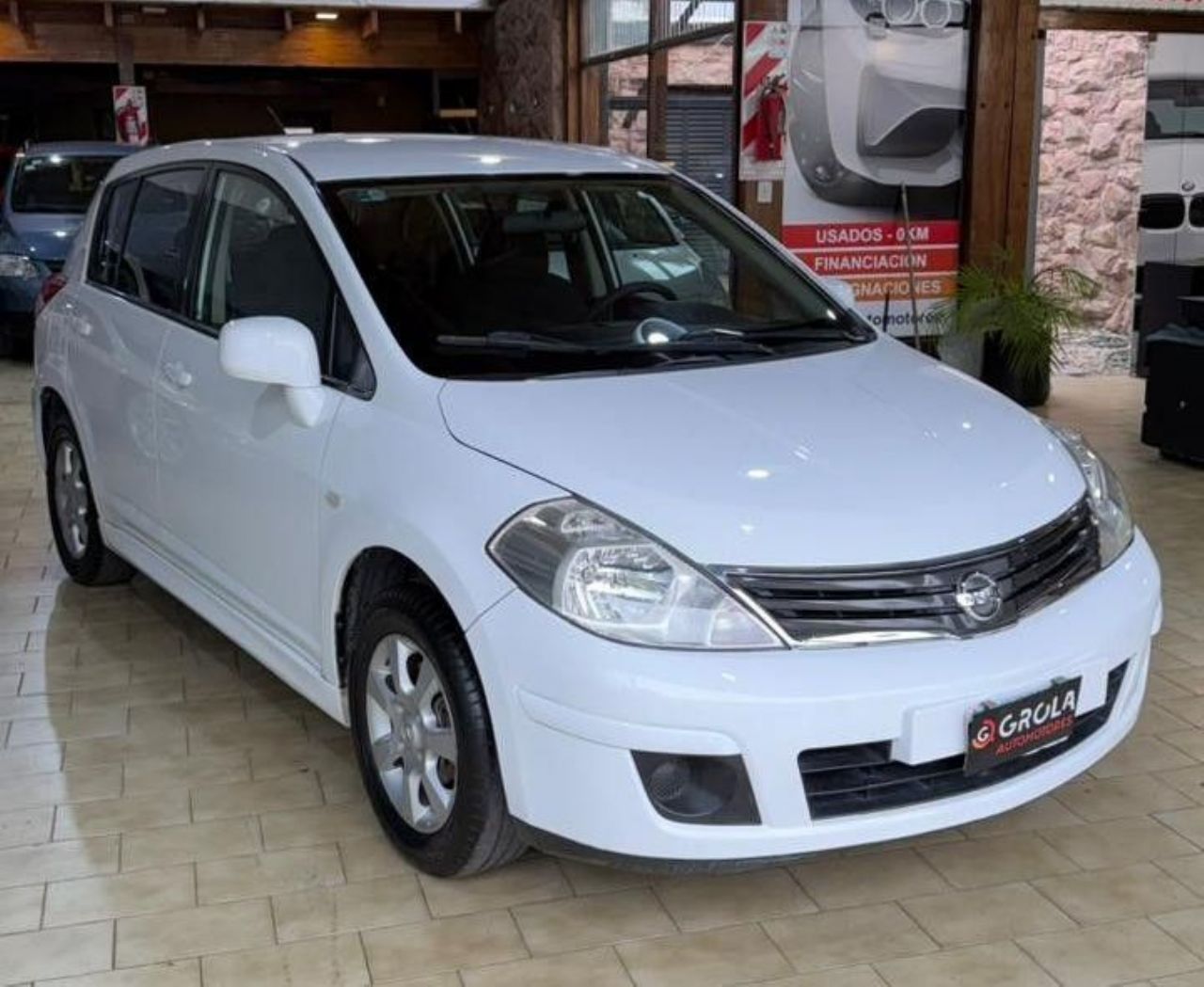 Nissan Tiida Usado Financiado en Córdoba, deRuedas