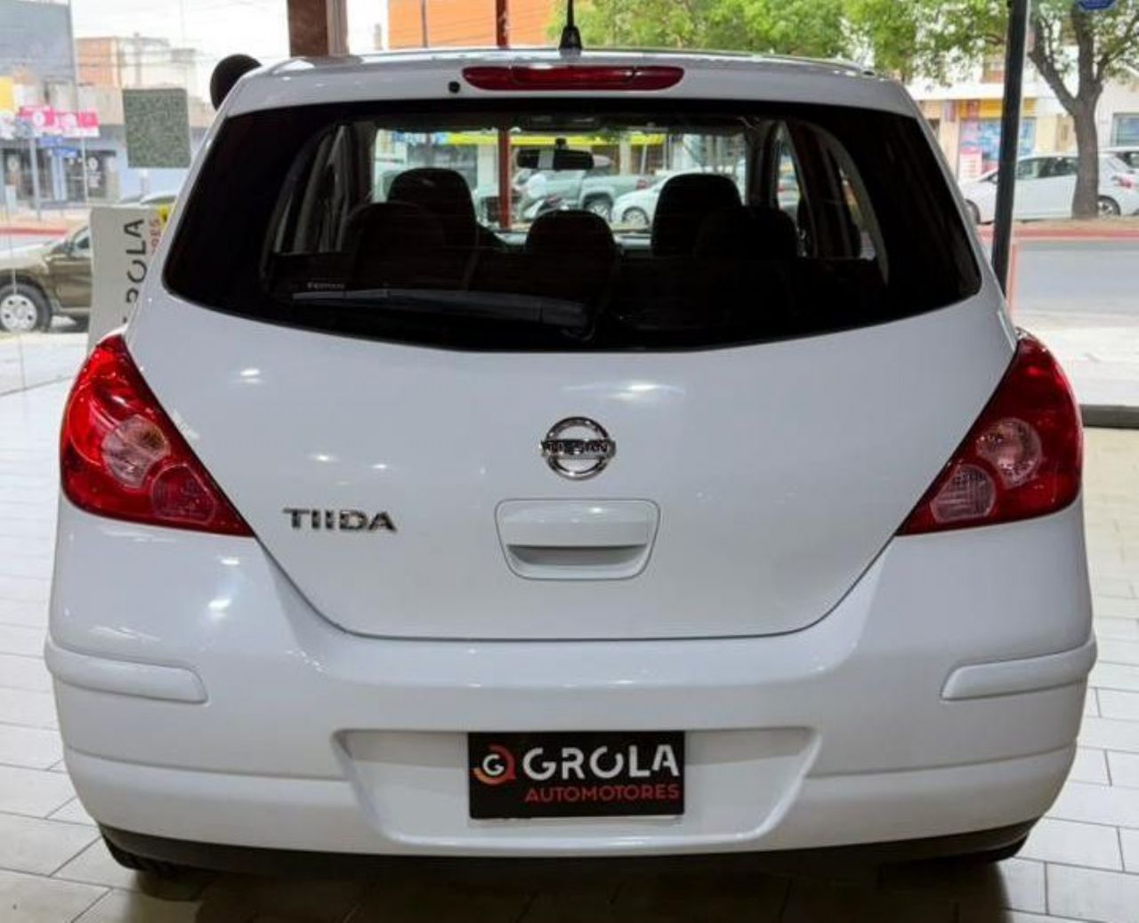 Nissan Tiida Usado Financiado en Córdoba, deRuedas