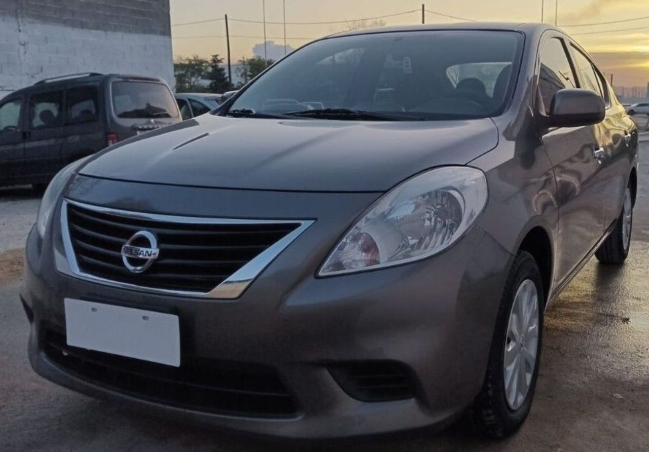 Nissan Versa Usado en Córdoba, deRuedas
