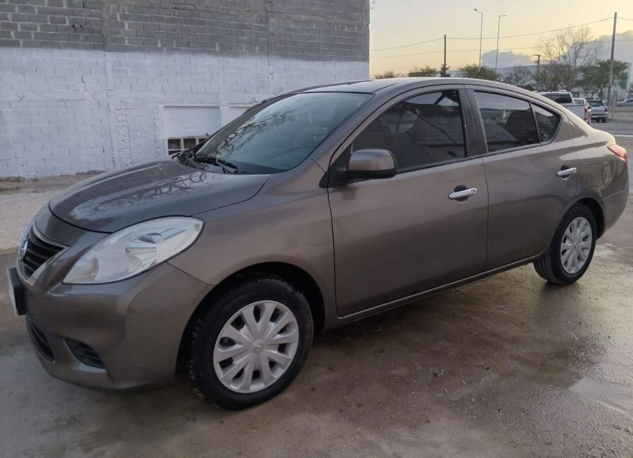 Nissan Versa Usado en Córdoba, deRuedas