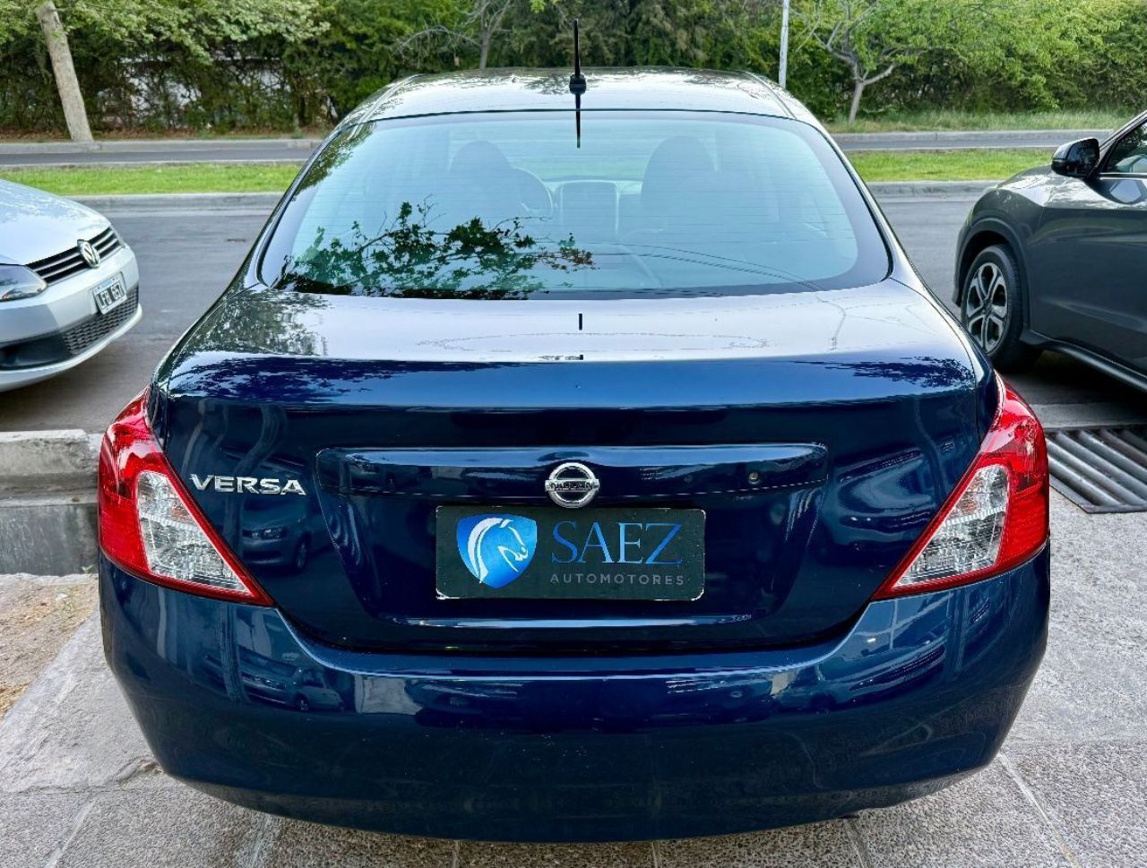 Nissan Versa Usado Financiado en Toda Argentina, deRuedas