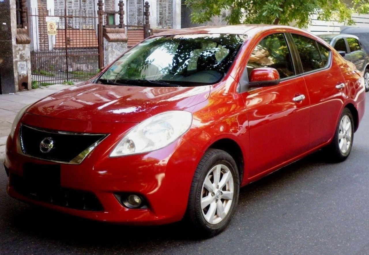 Nissan Versa Usado en Buenos Aires, deRuedas