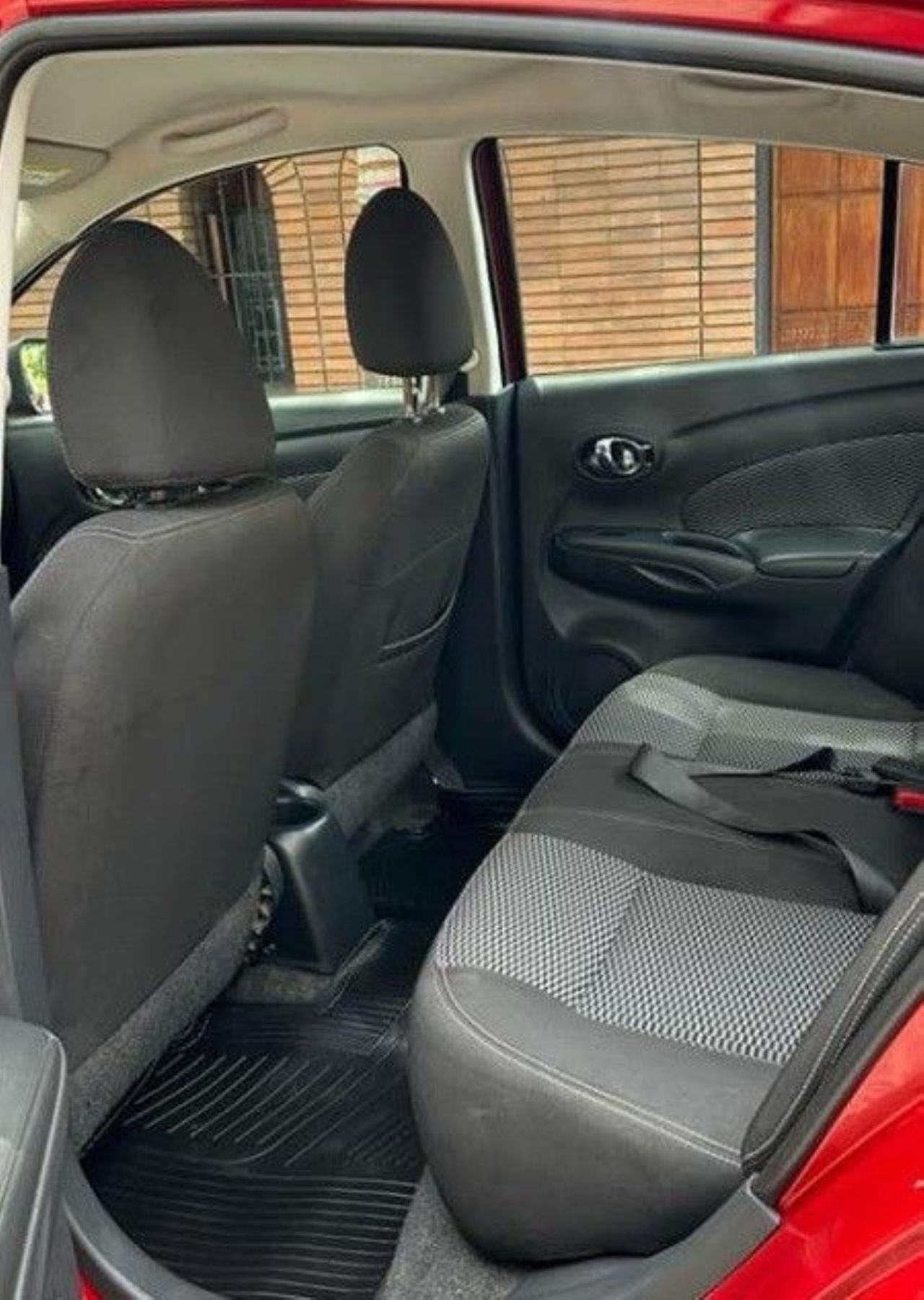 Nissan Versa Usado en Buenos Aires, deRuedas
