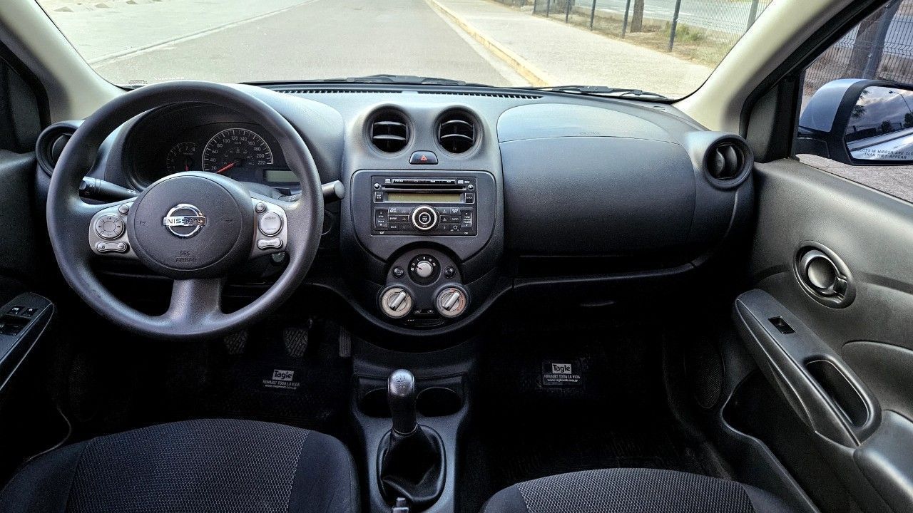 Nissan Versa Usado Financiado en Mendoza, deRuedas