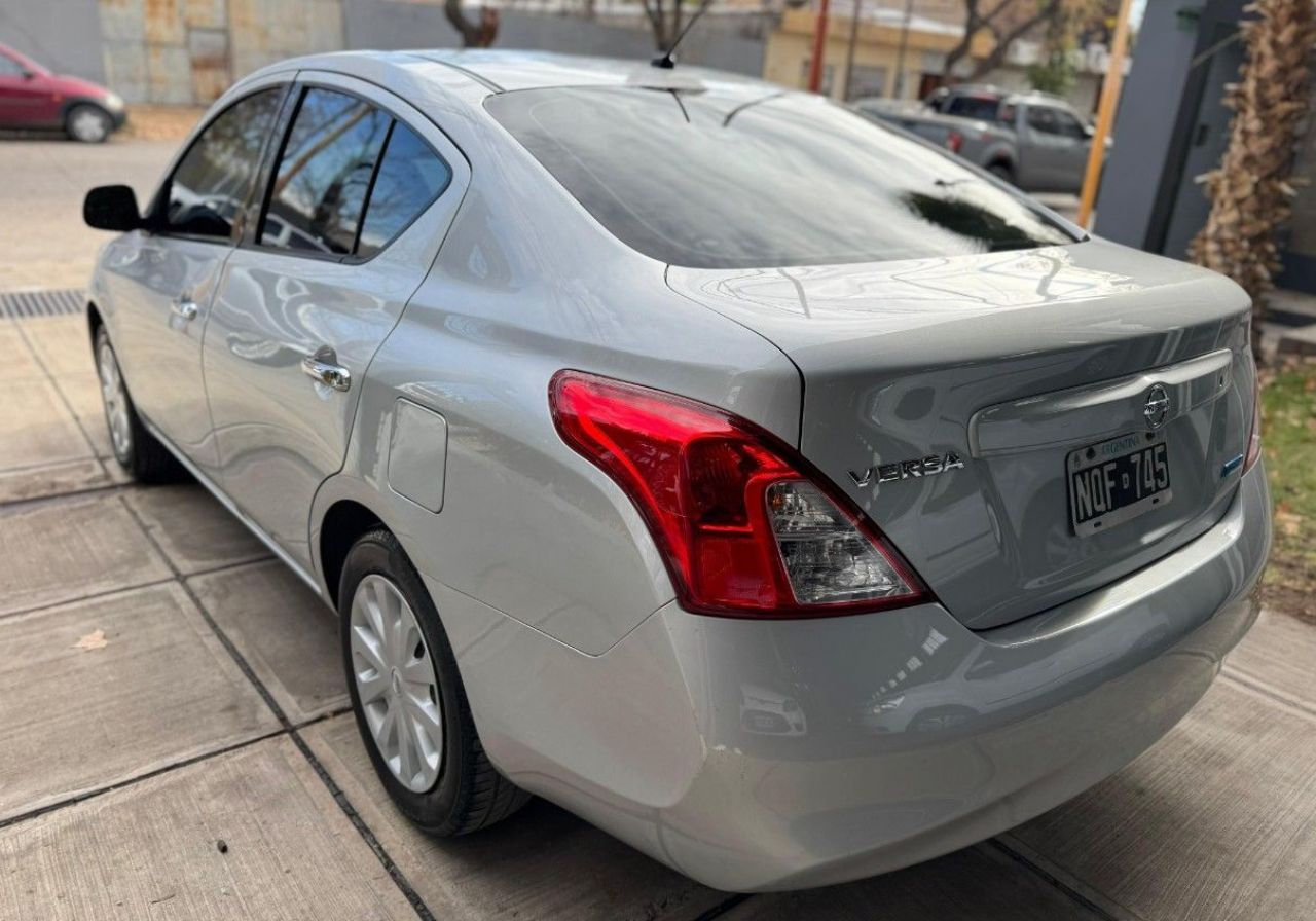 Nissan Versa Usado en Mendoza, deRuedas