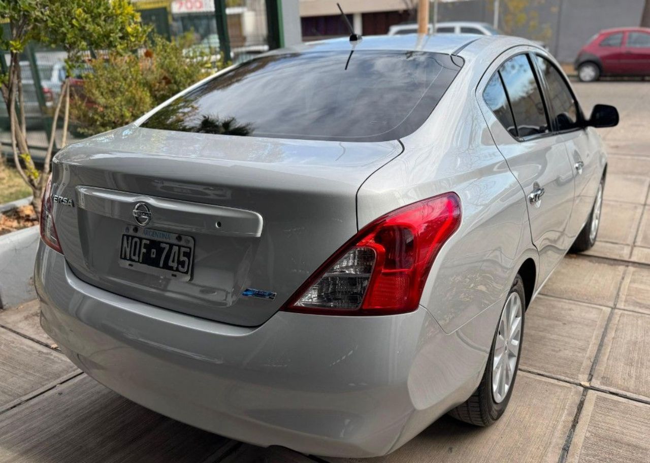 Nissan Versa Usado en Mendoza, deRuedas