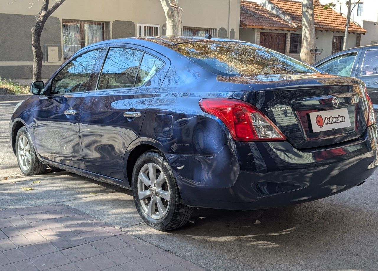 Nissan Versa Usado en Mendoza, deRuedas