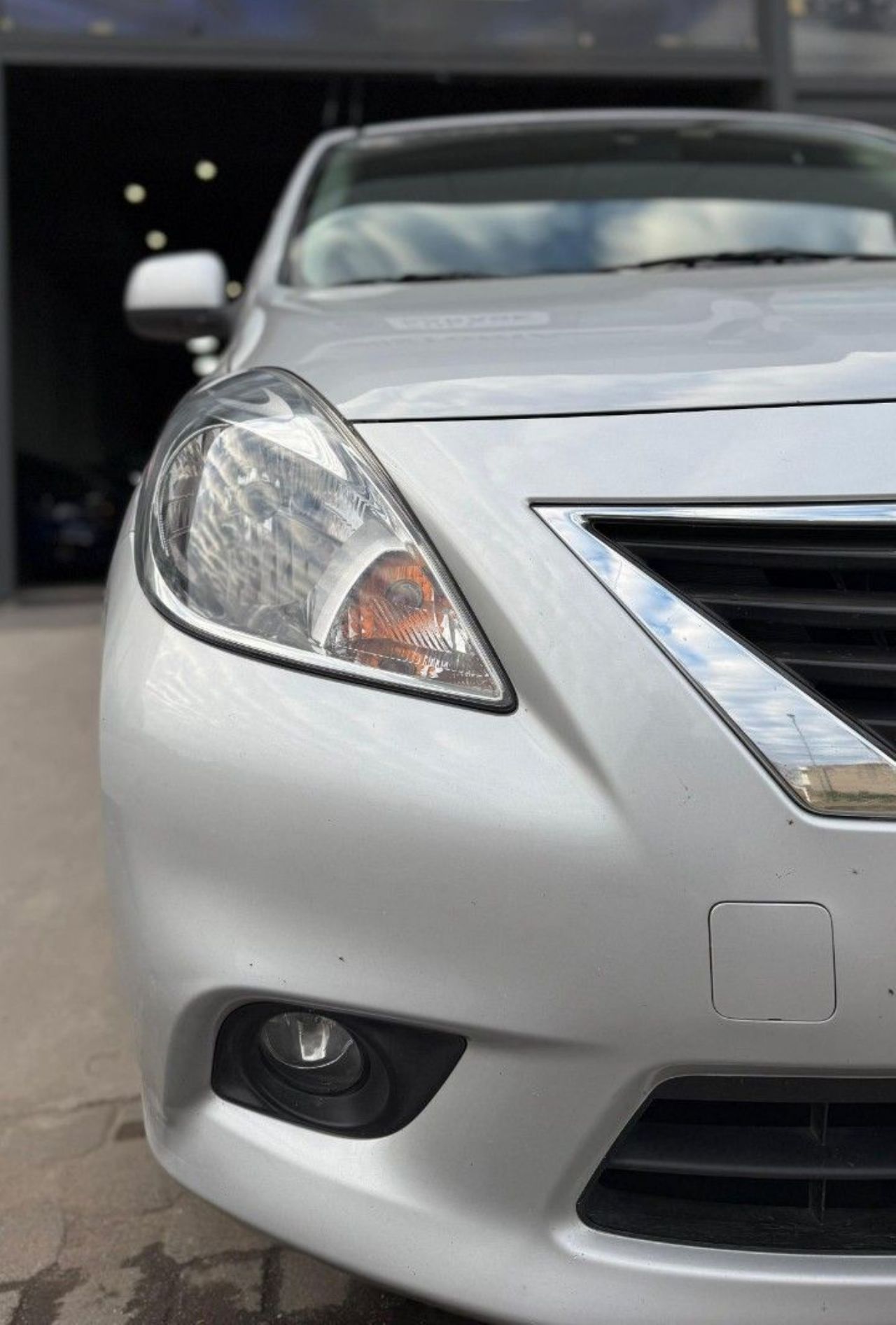 Nissan Versa Usado Financiado en Córdoba, deRuedas