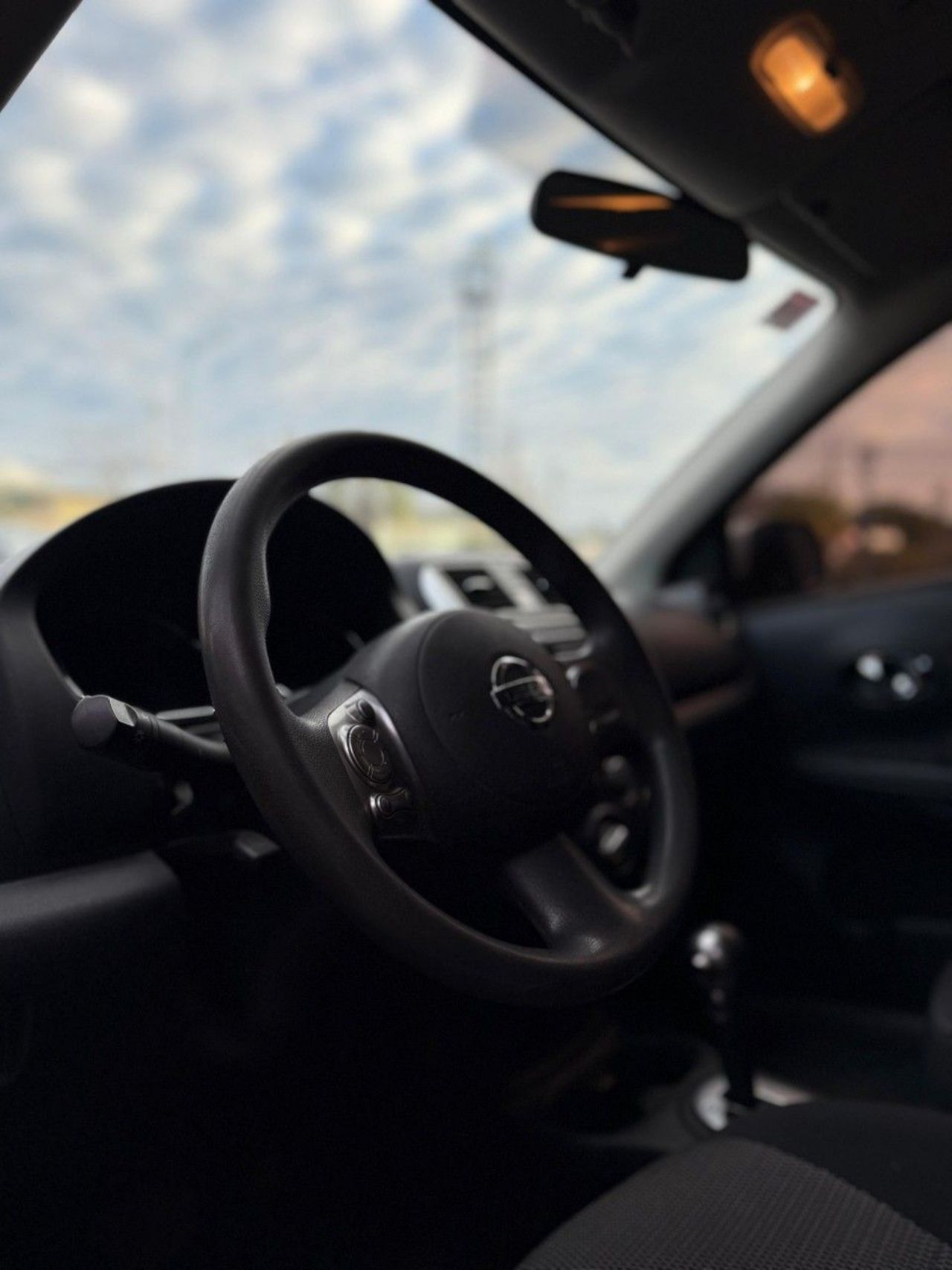 Nissan Versa Usado Financiado en Córdoba, deRuedas