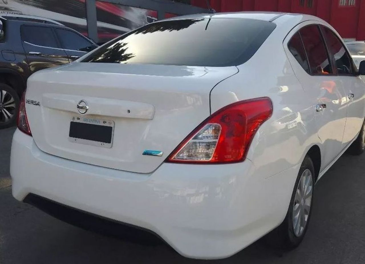 Nissan Versa Usado en Córdoba, deRuedas
