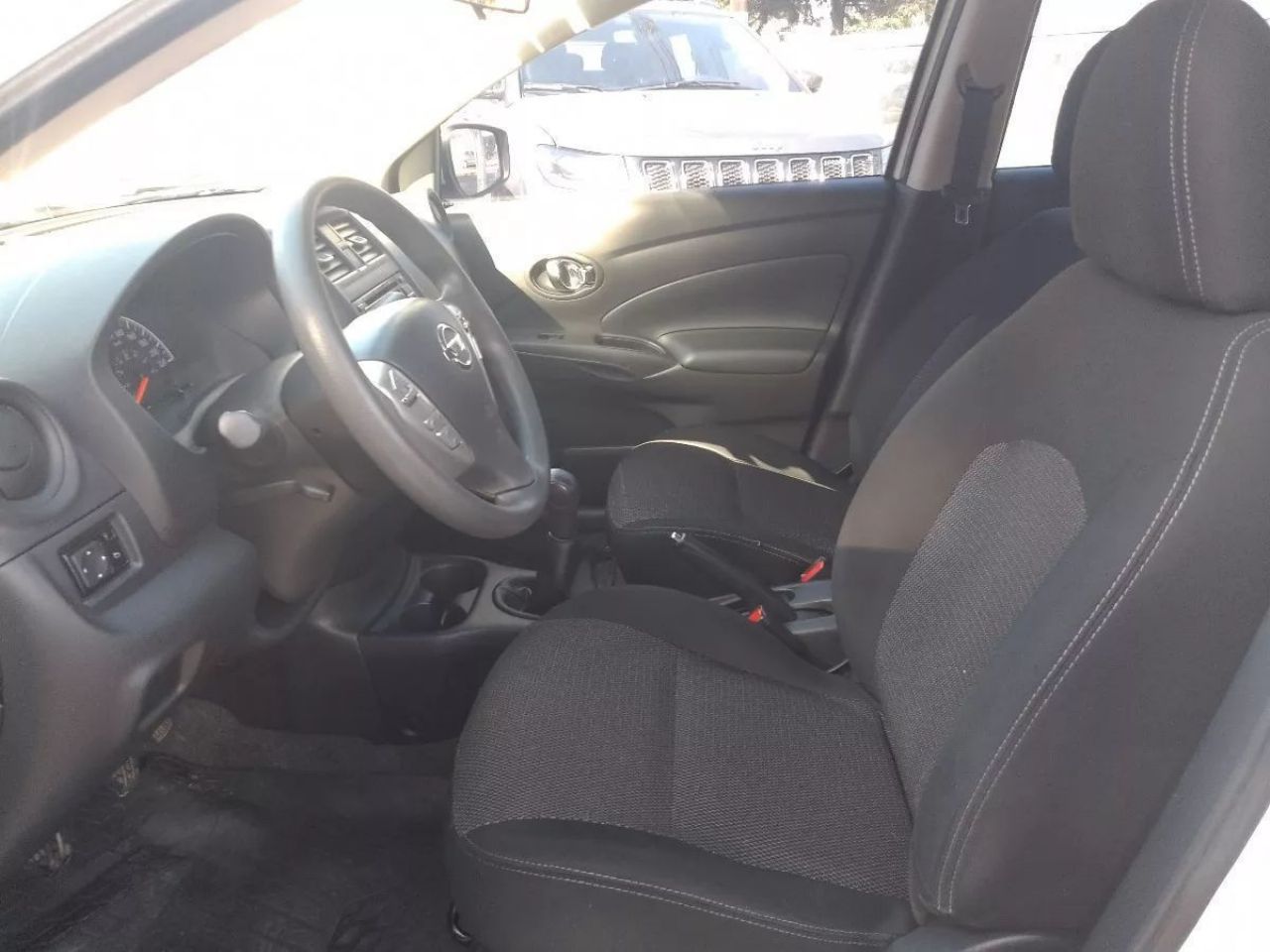 Nissan Versa Usado en Córdoba, deRuedas