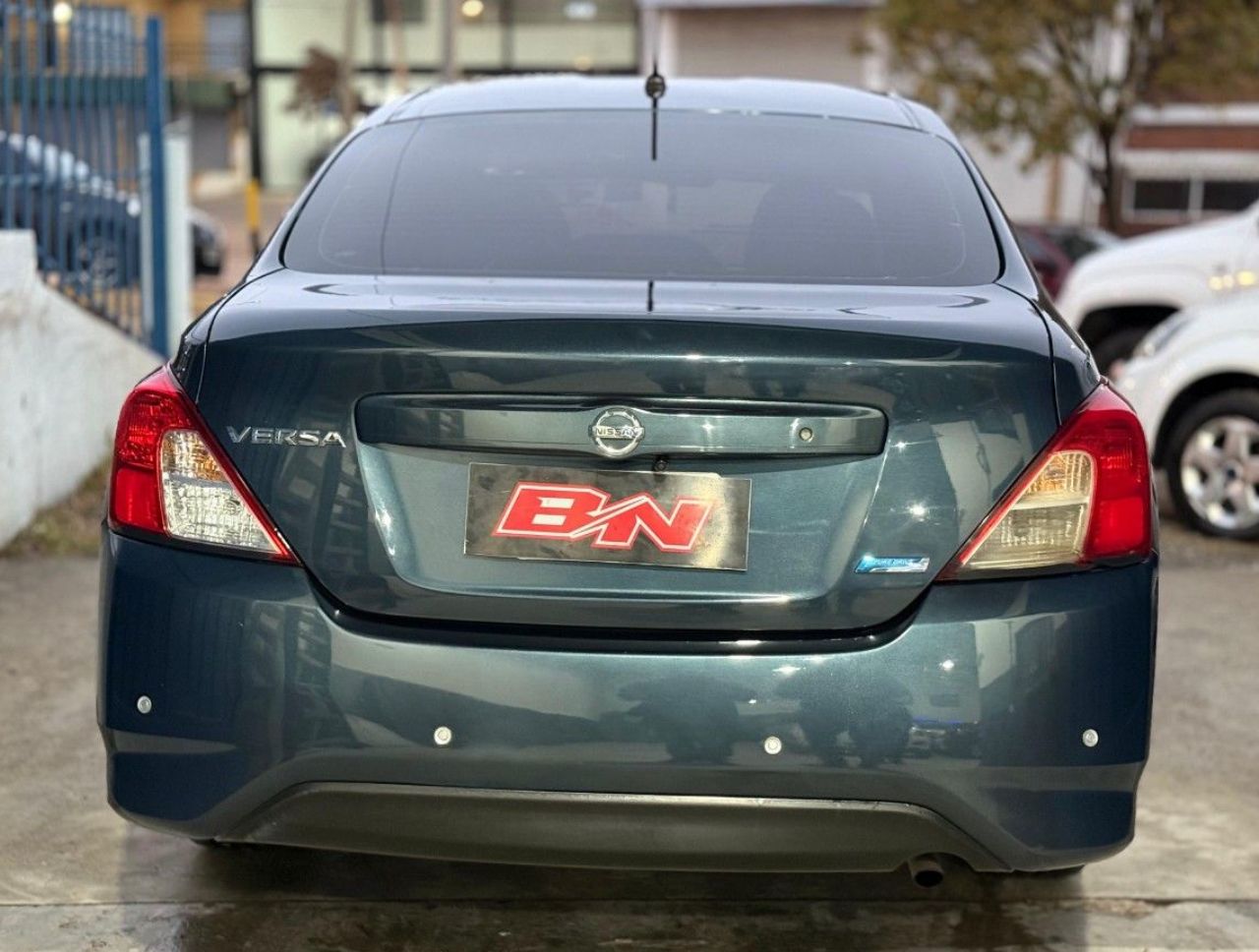 Nissan Versa Usado Financiado en Córdoba, deRuedas