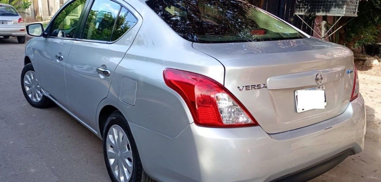 Nissan Versa Usado en Mendoza, deRuedas