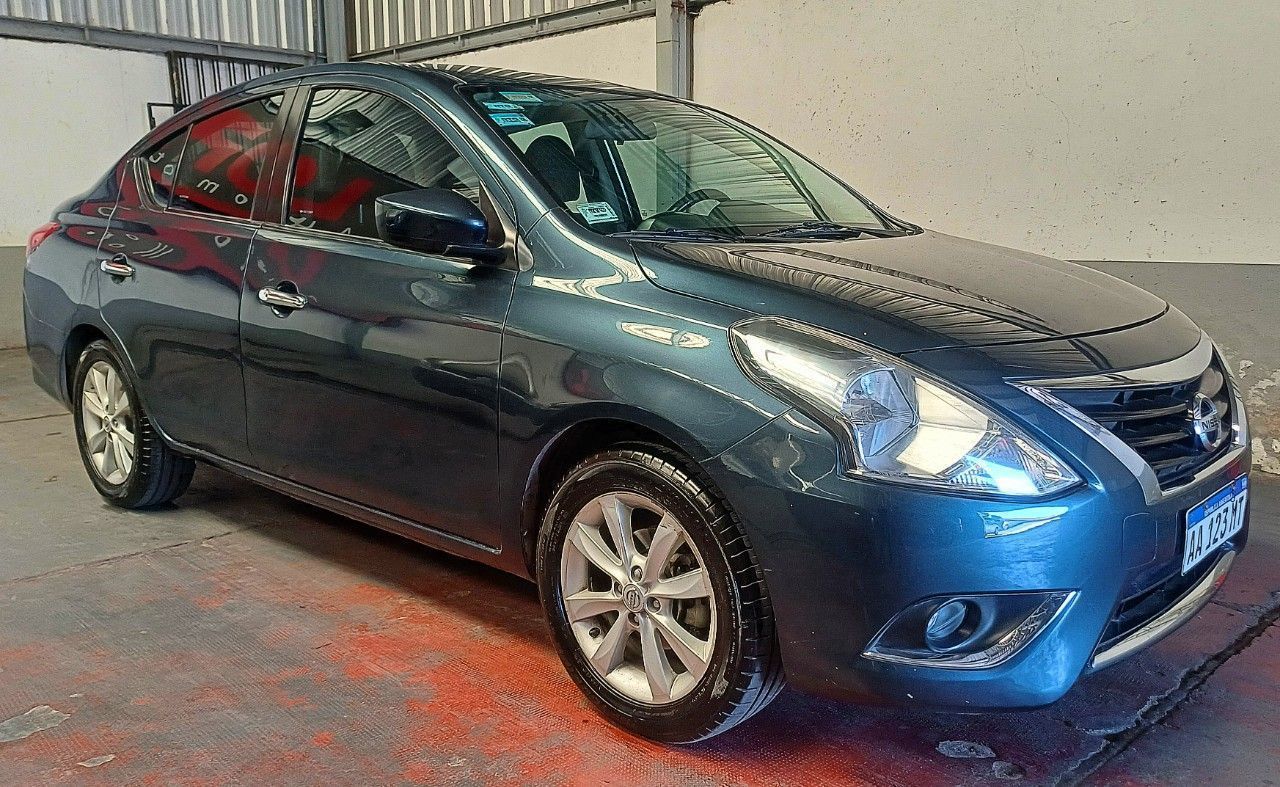 Nissan Versa Usado Financiado en Mendoza, deRuedas