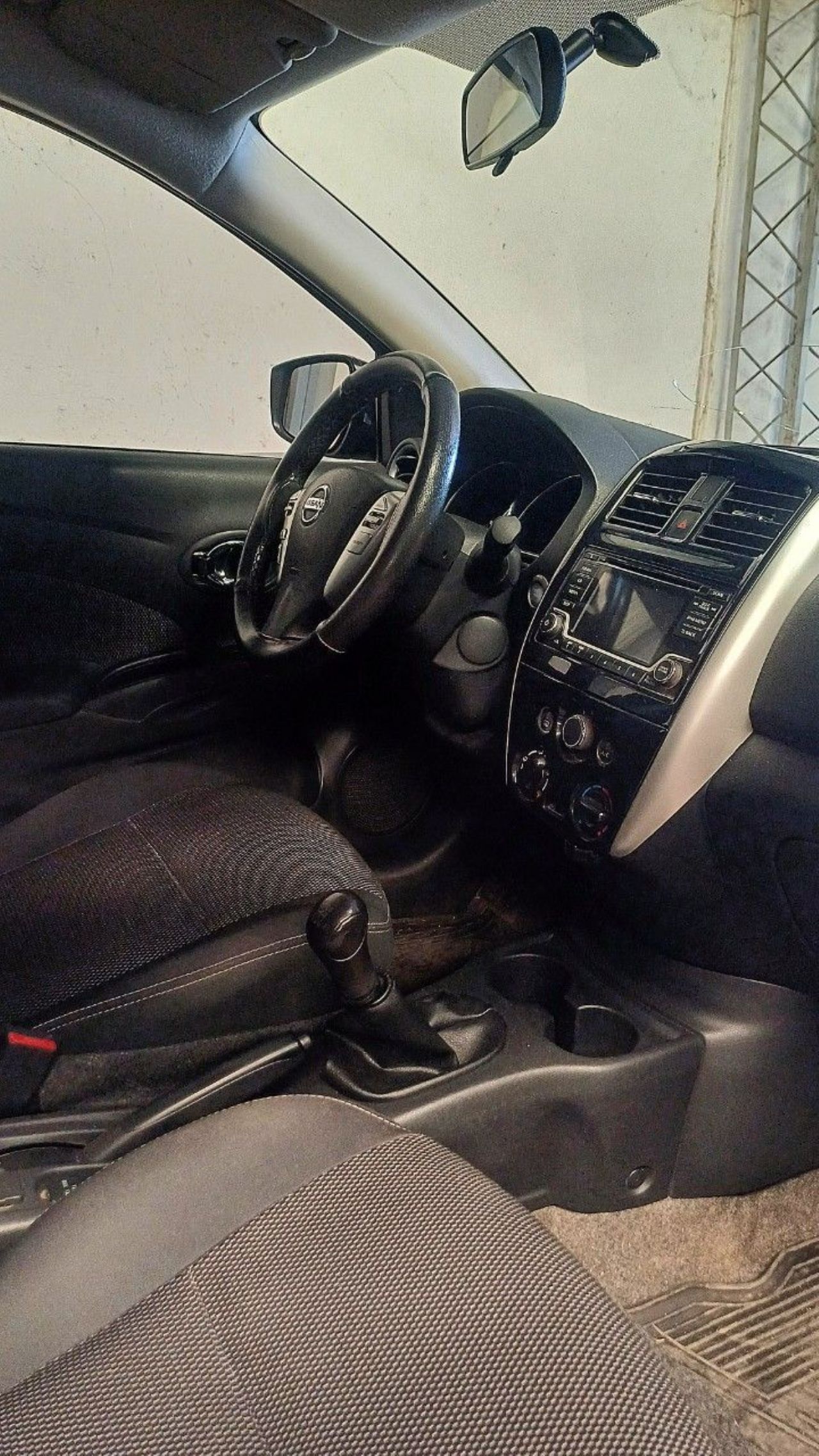 Nissan Versa Usado Financiado en Mendoza, deRuedas