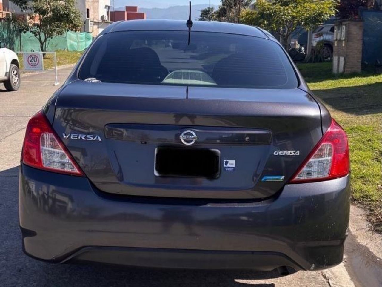 Nissan Versa Usado en Tucumán, deRuedas