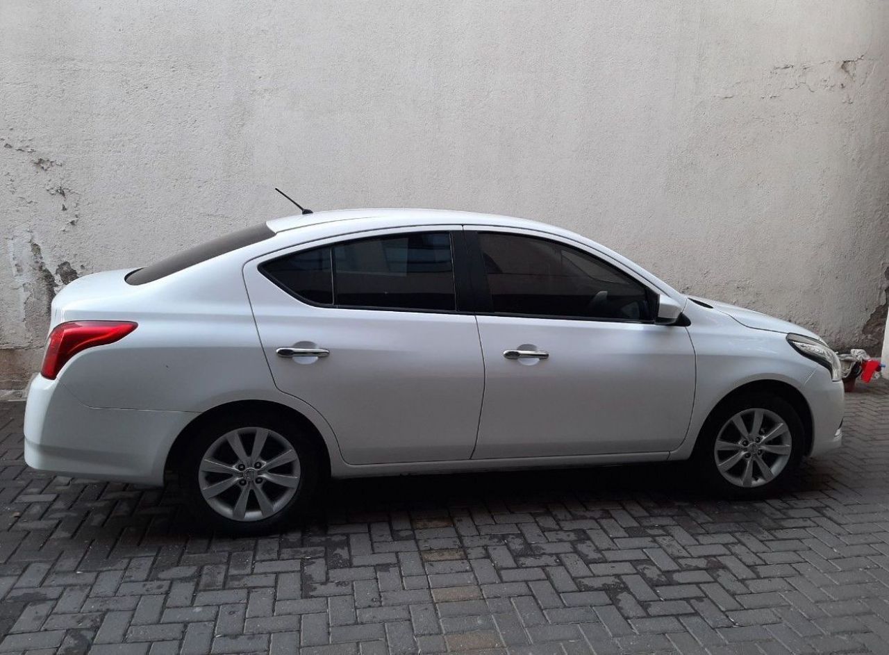 Nissan Versa Usado en Córdoba, deRuedas