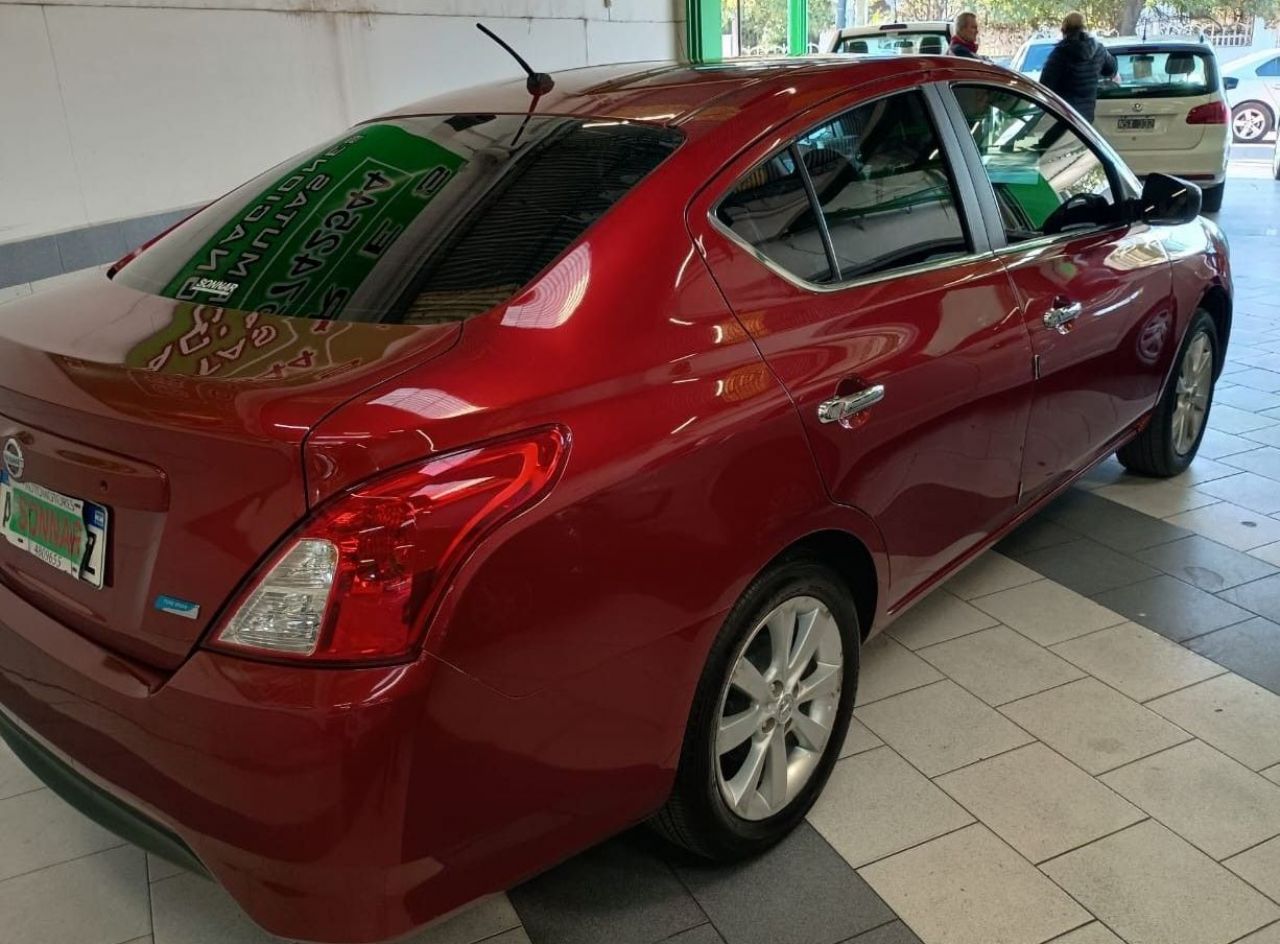 Nissan Versa Usado Financiado en Córdoba, deRuedas