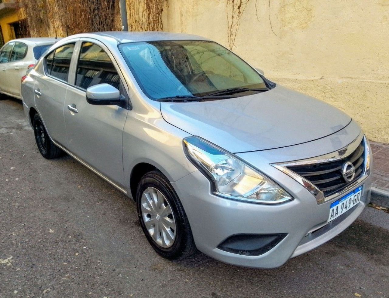 Nissan Versa Usado en Mendoza, deRuedas