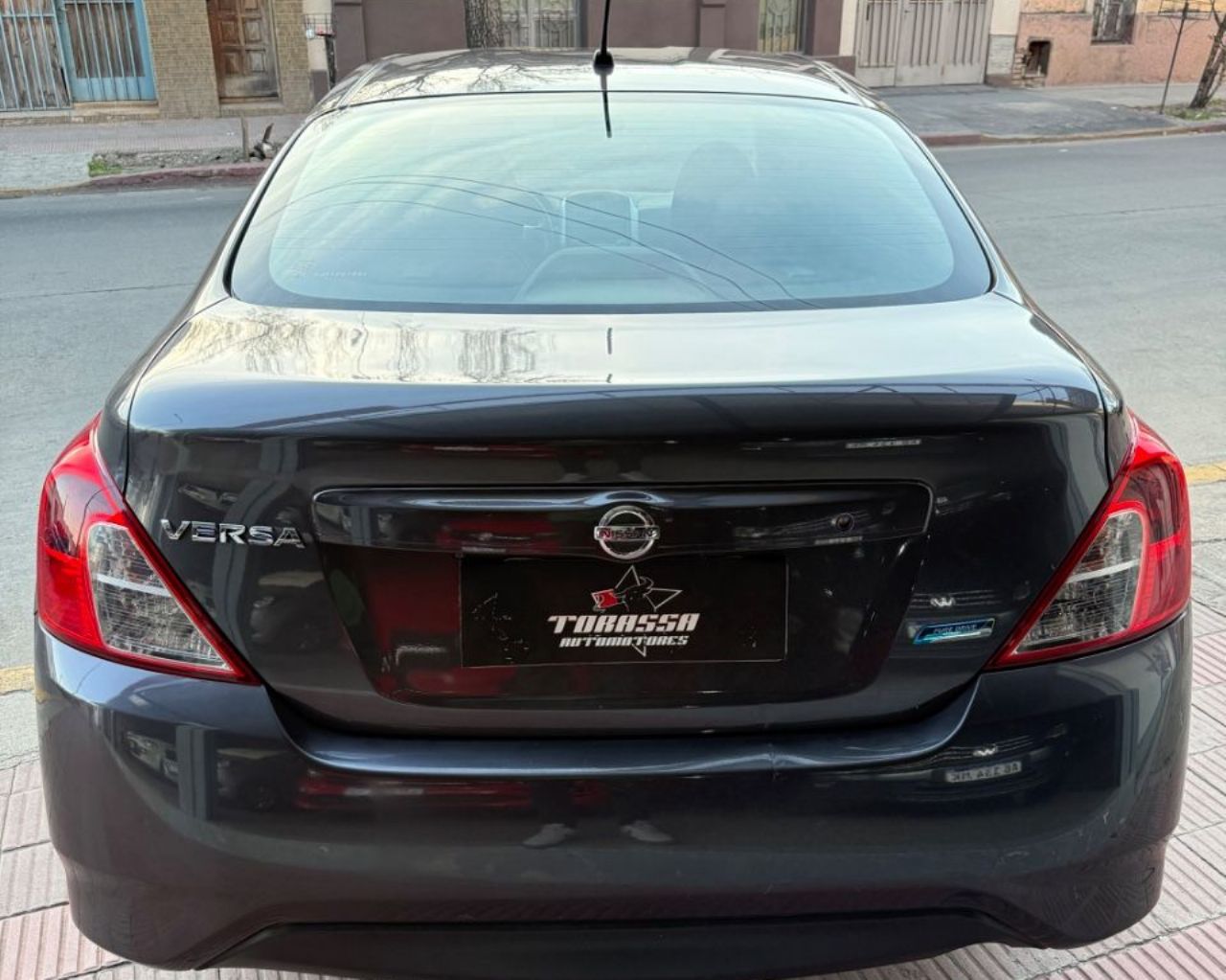 Nissan Versa Usado en Córdoba, deRuedas