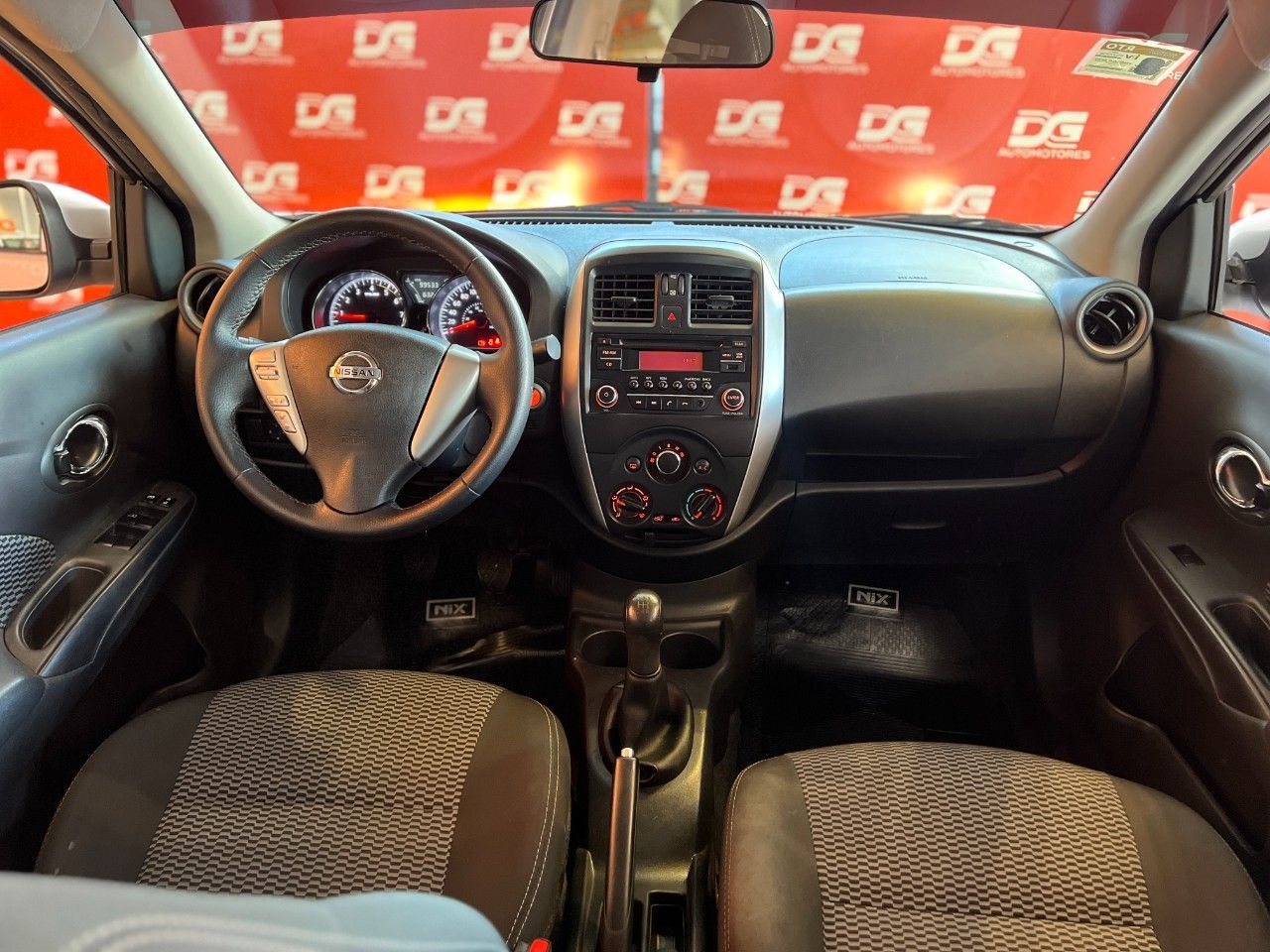 Nissan Versa Usado Financiado en Córdoba, deRuedas