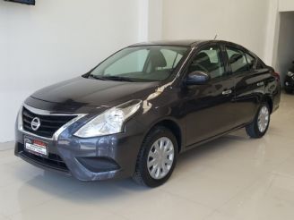 Nissan Versa Usado en Mendoza Financiado