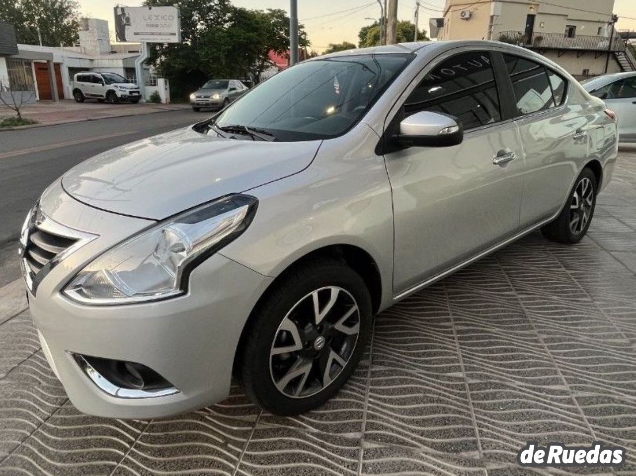 Nissan Versa Usado en Córdoba, deRuedas