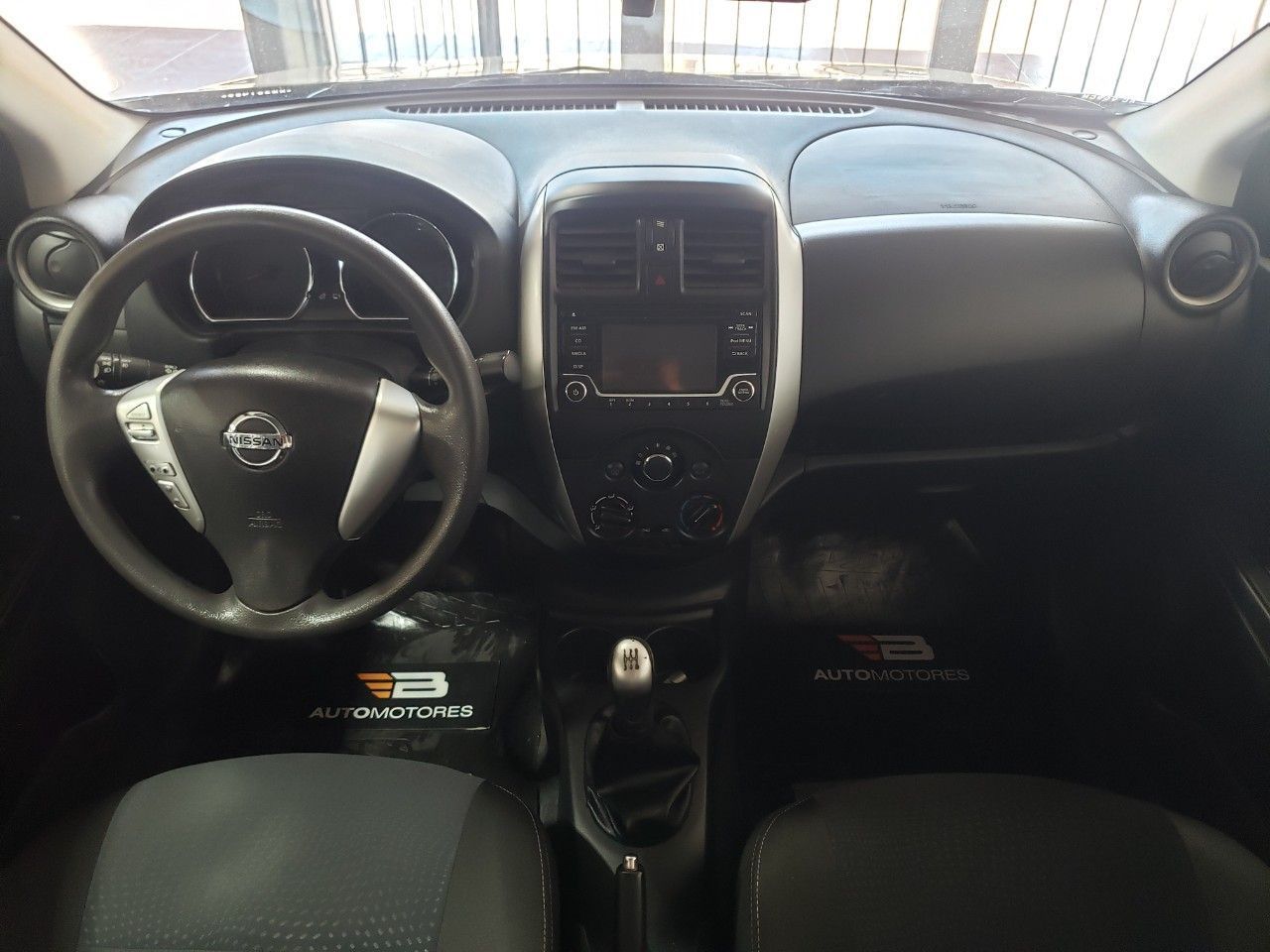 Nissan Versa Usado en Mendoza, deRuedas