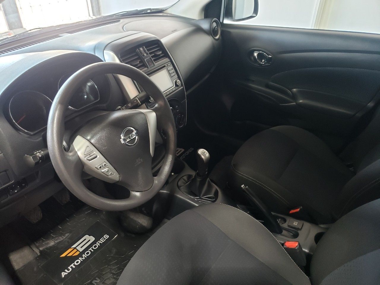 Nissan Versa Usado en Mendoza, deRuedas