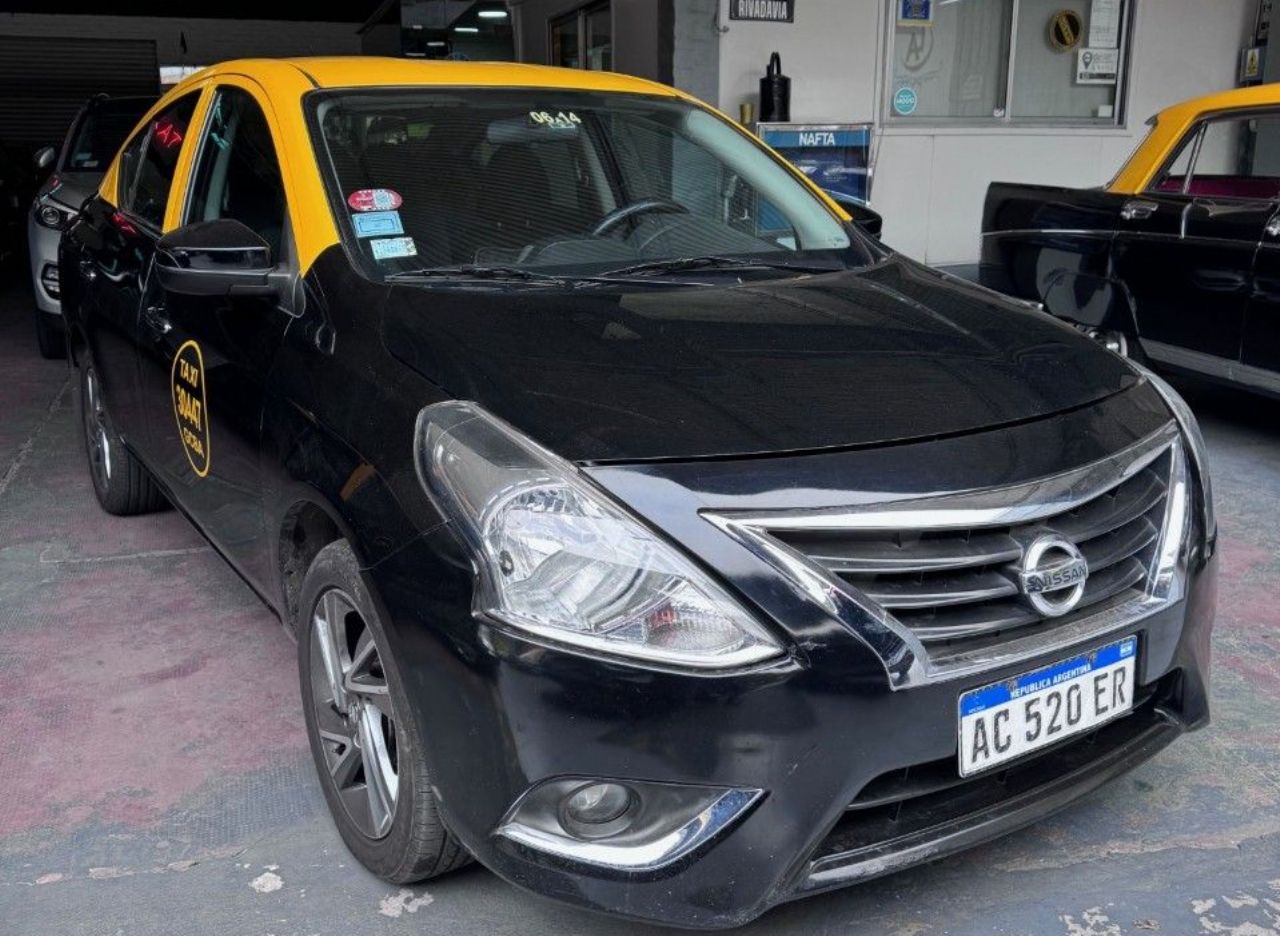 Nissan Versa Usado en Buenos Aires, deRuedas