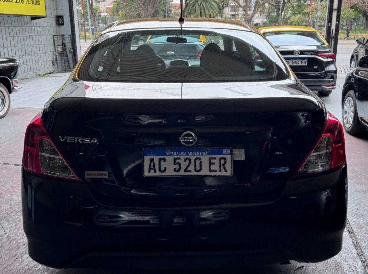 Nissan Versa Usado en Buenos Aires, deRuedas
