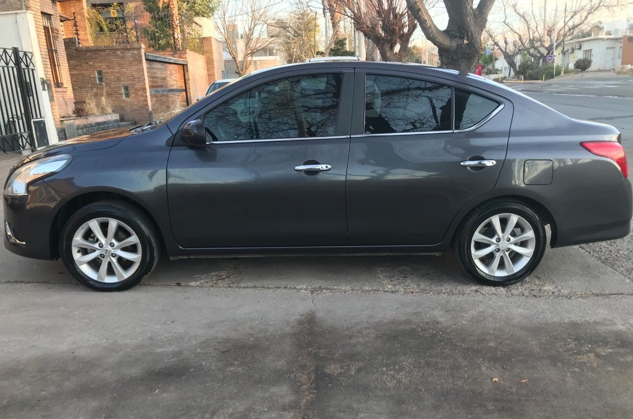 Nissan Versa Usado en Mendoza, deRuedas