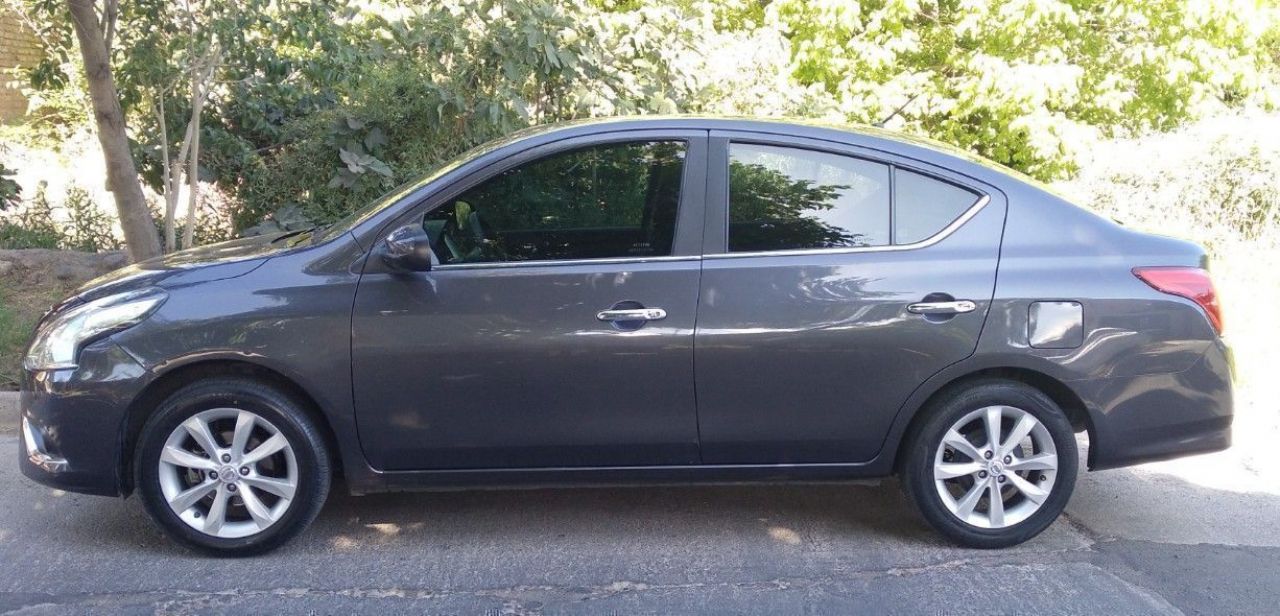 Nissan Versa Usado en Mendoza, deRuedas
