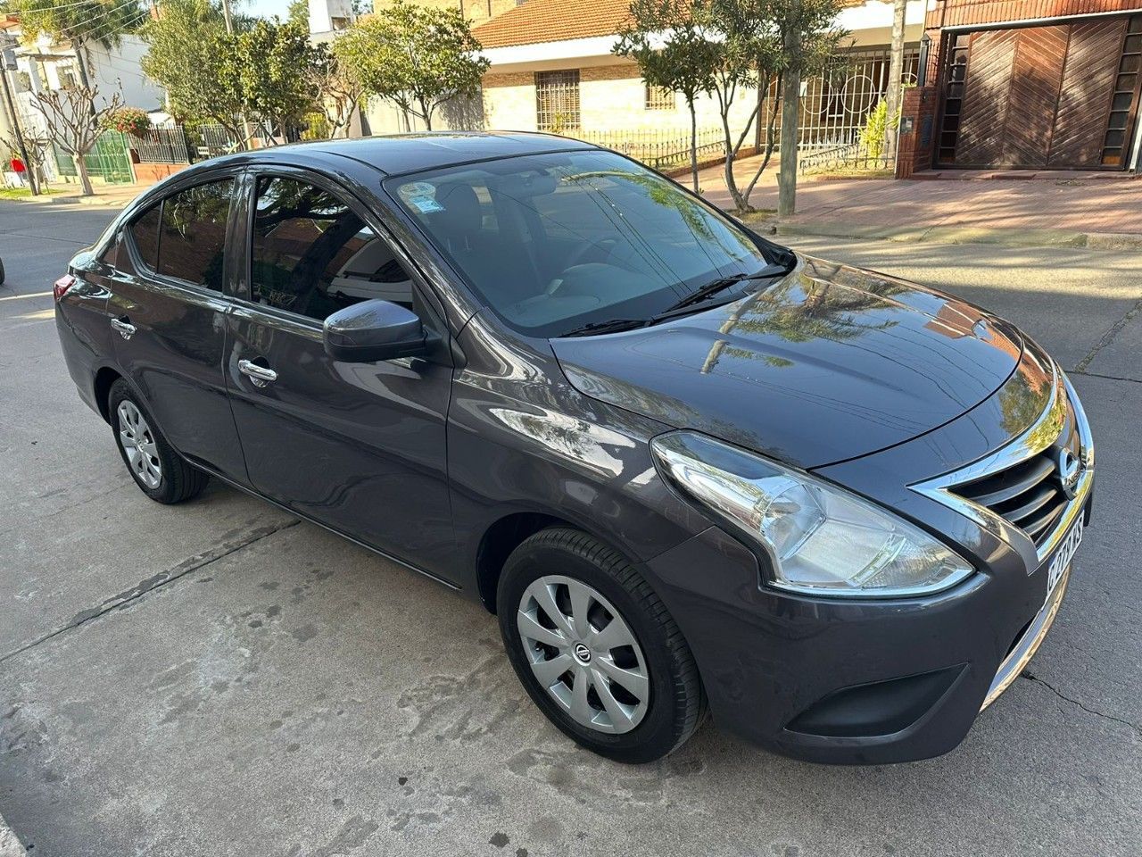 Nissan Versa Usado Financiado en Córdoba, deRuedas