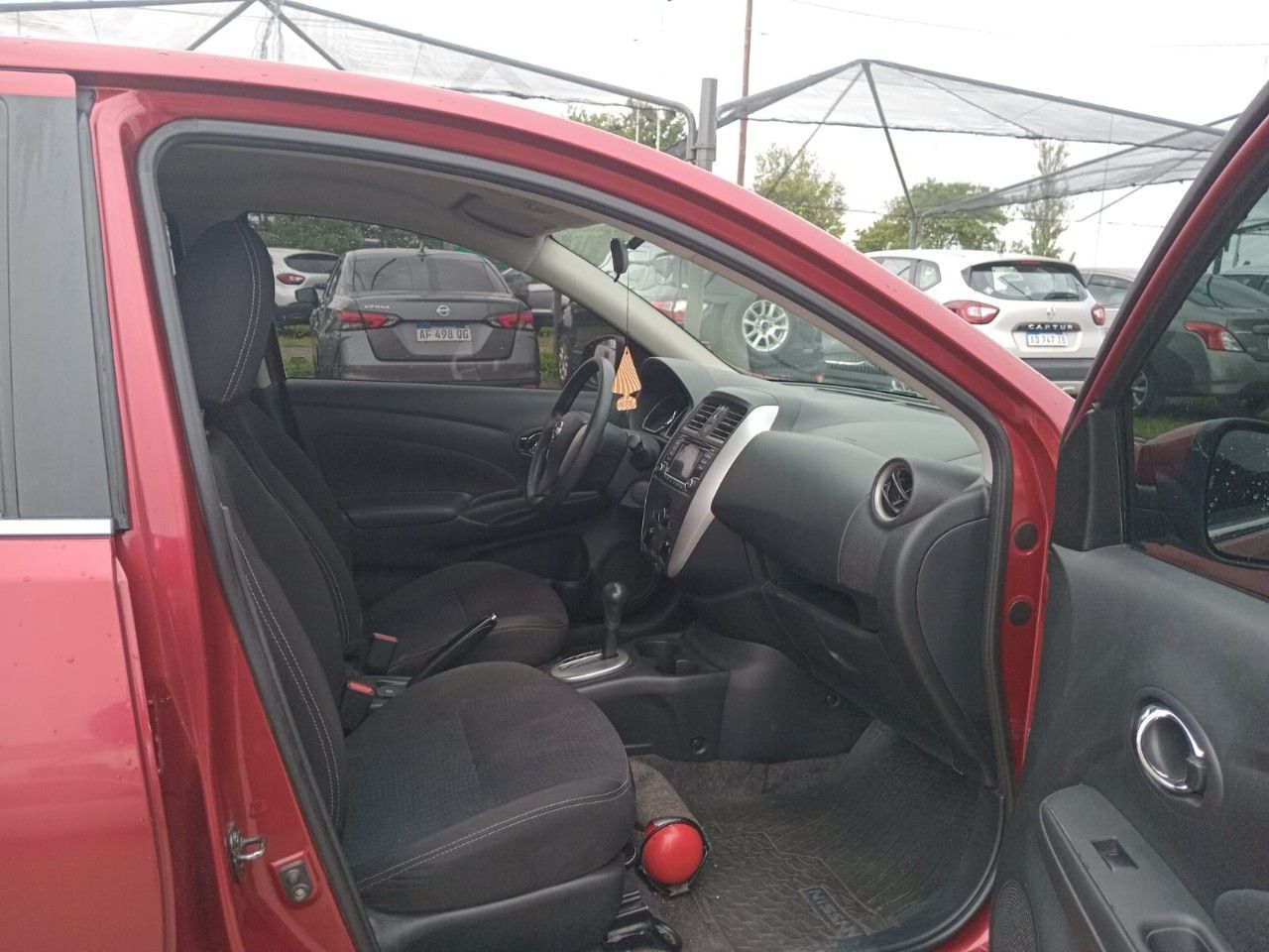 Nissan Versa Usado Financiado en Córdoba, deRuedas