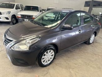 Nissan Versa Usado en Mendoza Financiado