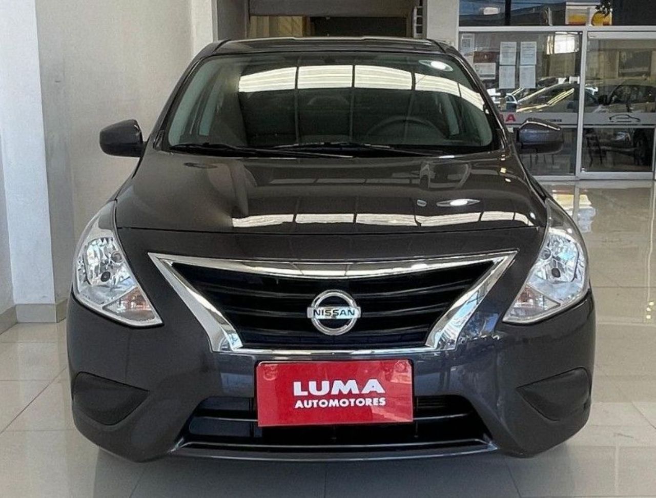 Nissan Versa Usado Financiado en Mendoza, deRuedas