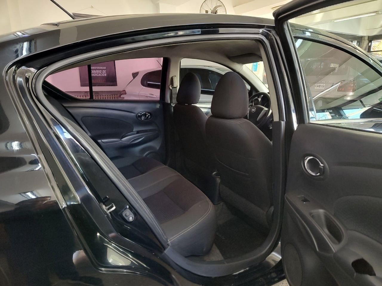 Nissan Versa Usado Financiado en Mendoza, deRuedas