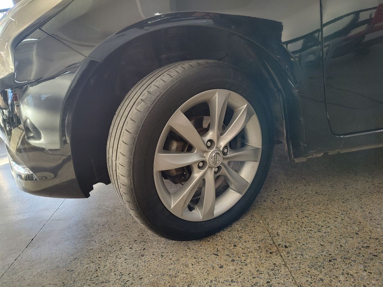 Nissan Versa Usado Financiado en Mendoza, deRuedas