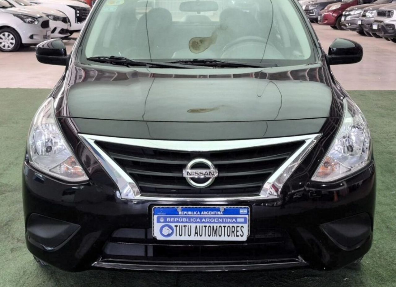 Nissan Versa Usado Financiado en Córdoba, deRuedas