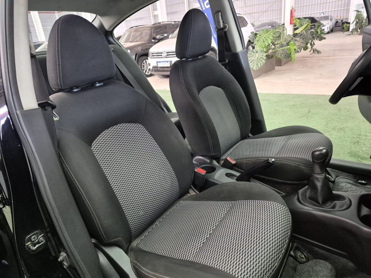 Nissan Versa Usado Financiado en Córdoba, deRuedas