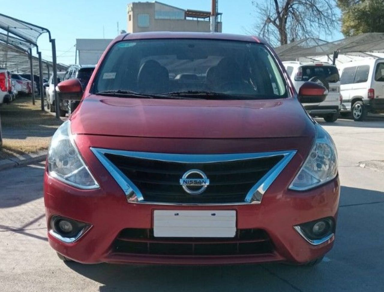 Nissan Versa Usado Financiado en Córdoba, deRuedas